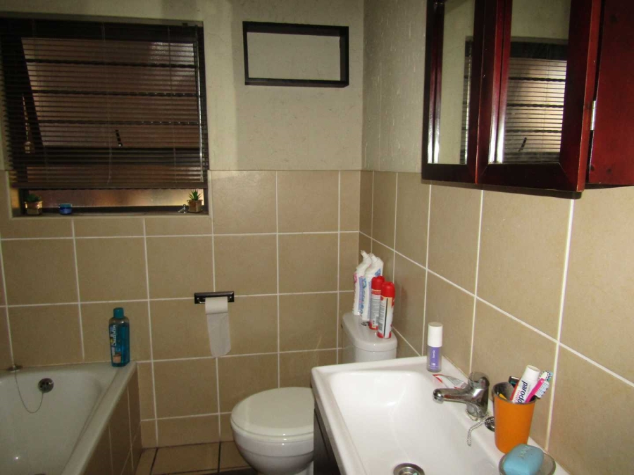 2 Bedroom Property for Sale in Ravenswood Gauteng