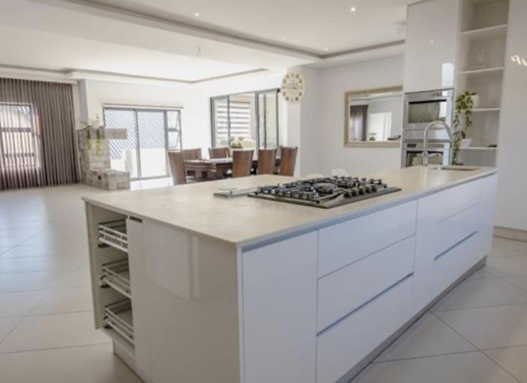 6 Bedroom Property for Sale in Rietvlei Heights Country Estate Gauteng