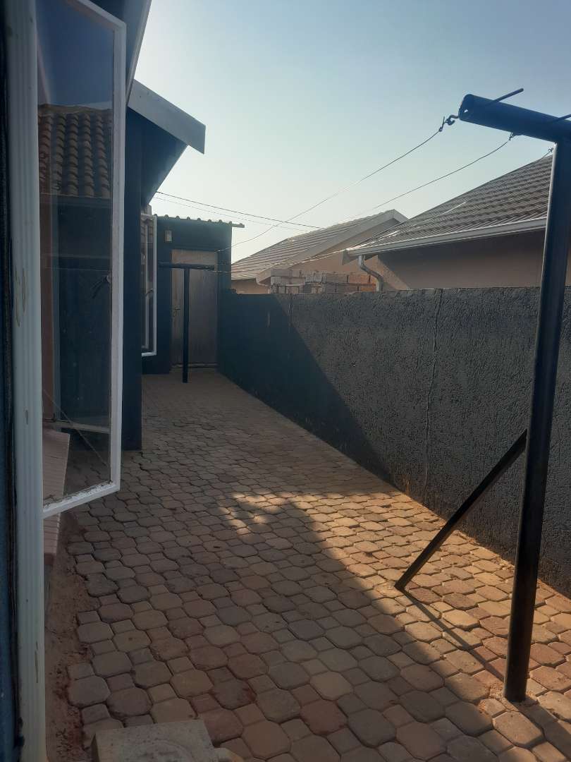 2 Bedroom Property for Sale in Mamelodi Gauteng