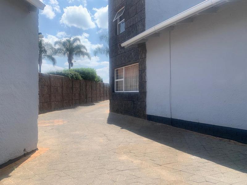 3 Bedroom Property for Sale in Birchleigh Gauteng