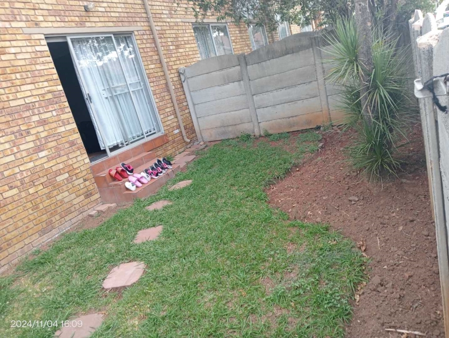 2 Bedroom Property for Sale in Birch Acres Gauteng