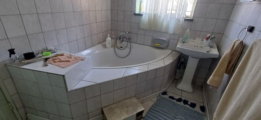 3 Bedroom Property for Sale in Haddon Gauteng