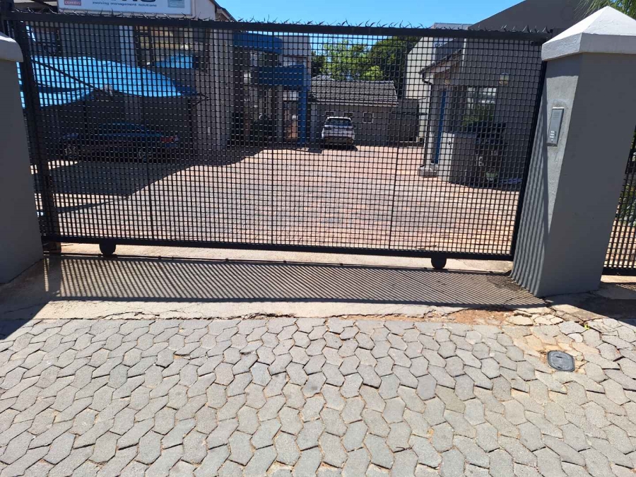 To Let commercial Property for Rent in Risidale Gauteng