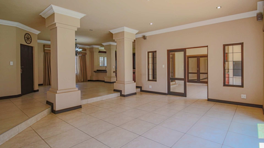 5 Bedroom Property for Sale in Midlands Estate Gauteng