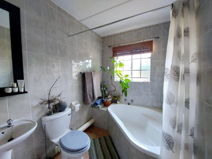 2 Bedroom Property for Sale in Olivedale Gauteng