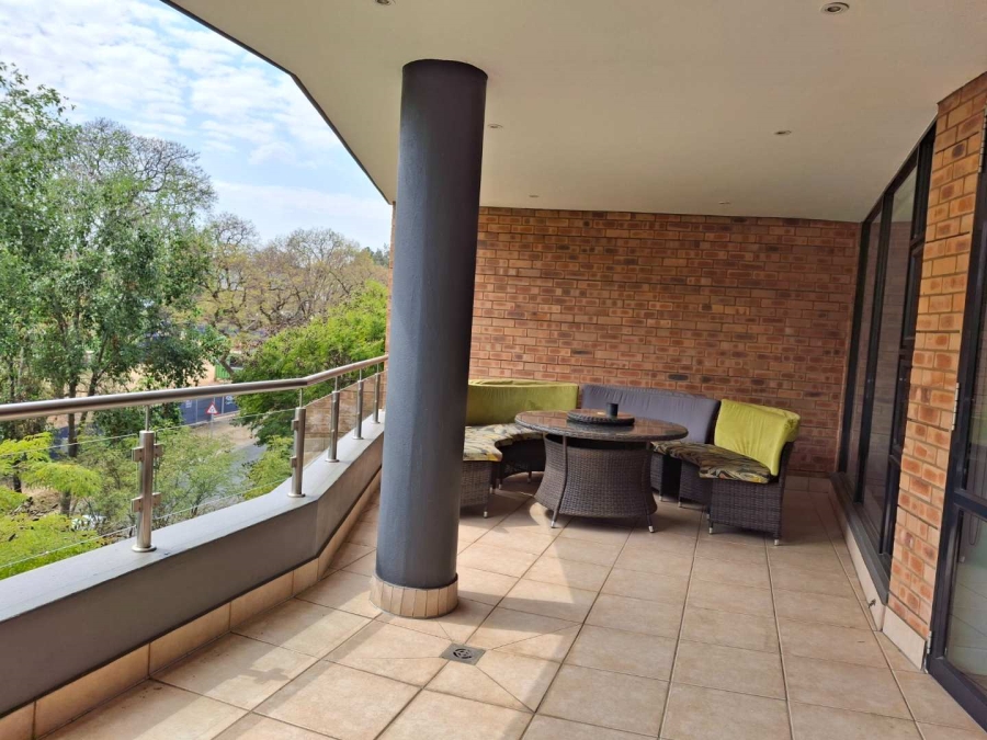 To Let 2 Bedroom Property for Rent in Benmore Gauteng