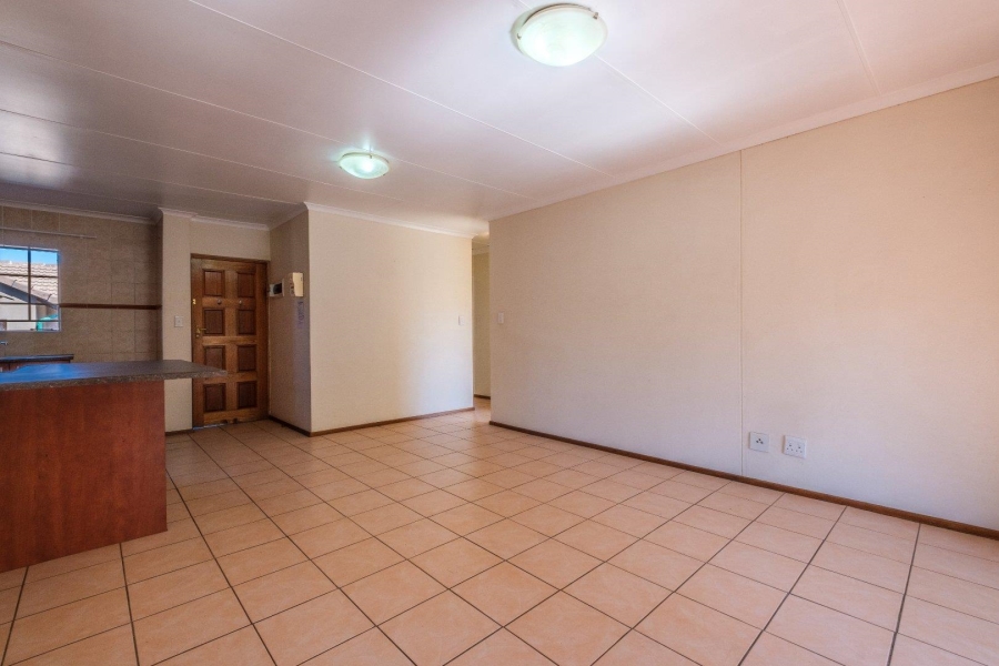 To Let 2 Bedroom Property for Rent in Brentwood Gauteng