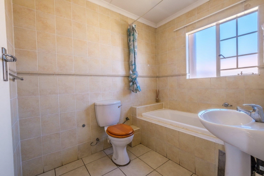 To Let 2 Bedroom Property for Rent in Brentwood Gauteng