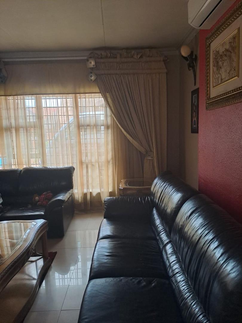 To Let 4 Bedroom Property for Rent in Modder East Gauteng