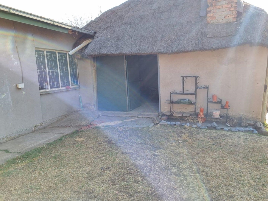 To Let 4 Bedroom Property for Rent in Mullerstuine Gauteng