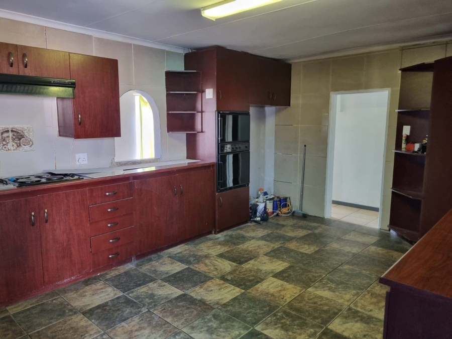 To Let 4 Bedroom Property for Rent in Mullerstuine Gauteng