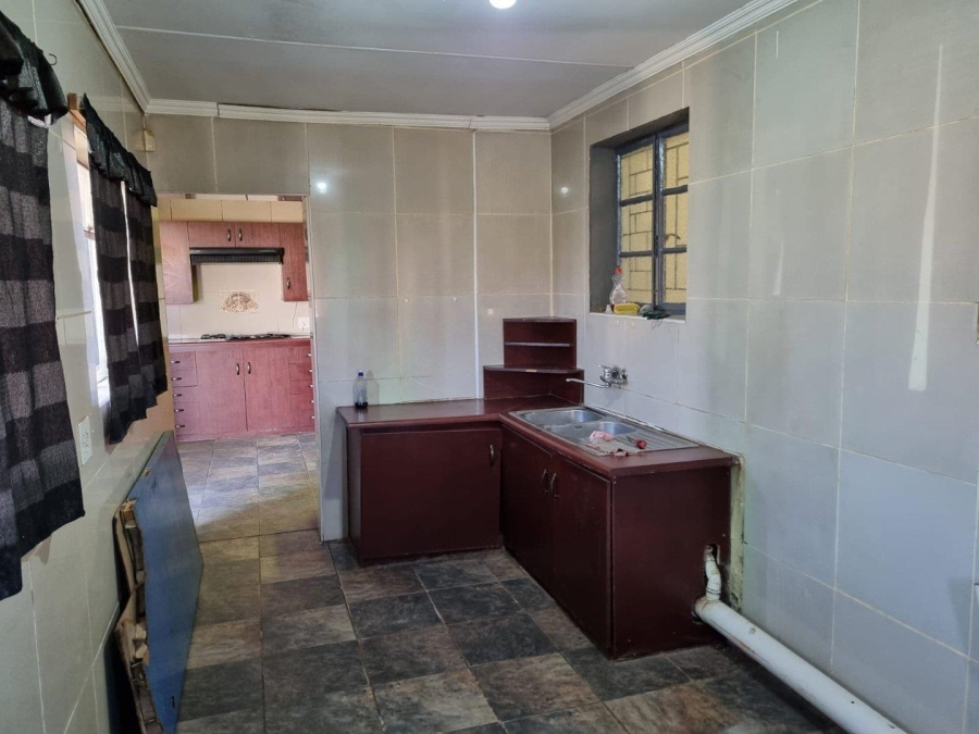 To Let 4 Bedroom Property for Rent in Mullerstuine Gauteng