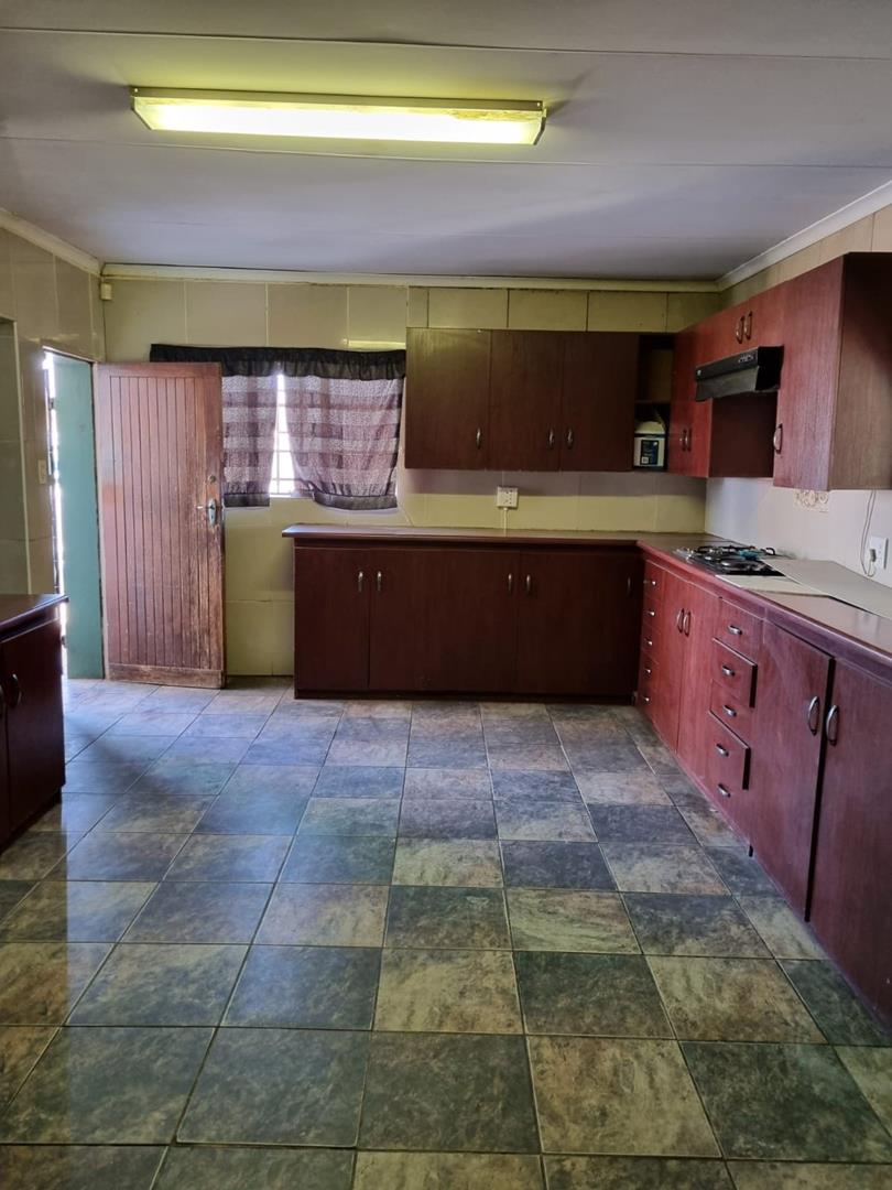 To Let 4 Bedroom Property for Rent in Mullerstuine Gauteng