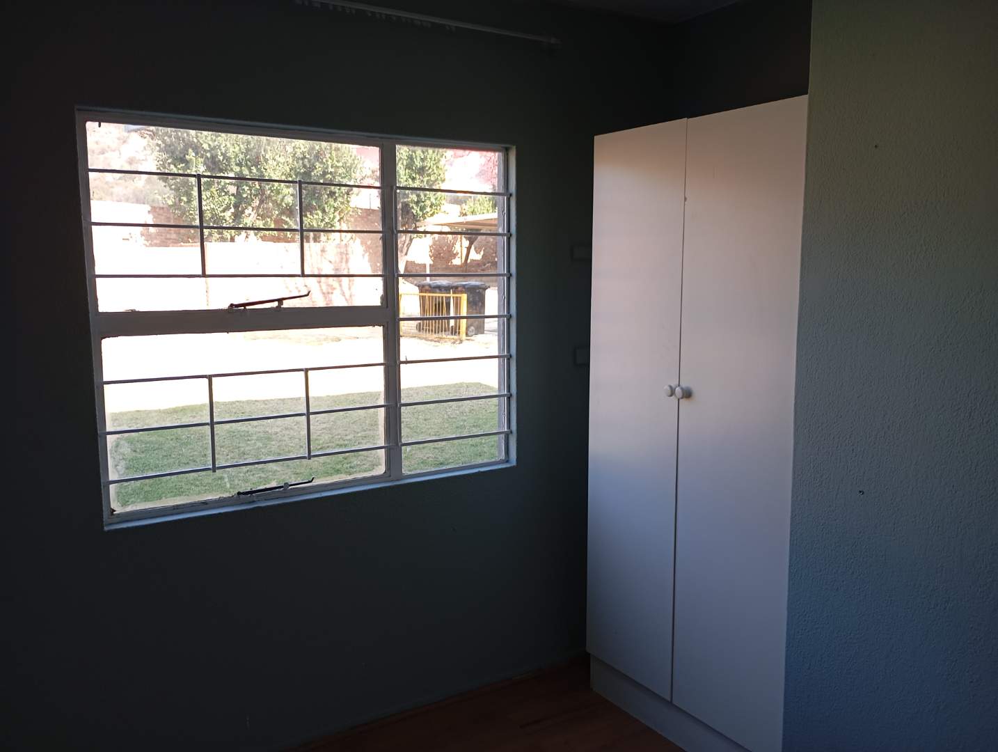 2 Bedroom Property for Sale in Linmeyer Gauteng