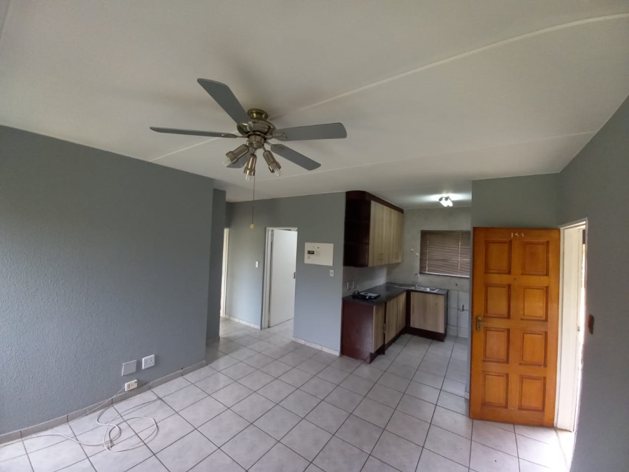 2 Bedroom Property for Sale in Linmeyer Gauteng