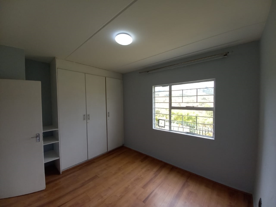 2 Bedroom Property for Sale in Linmeyer Gauteng