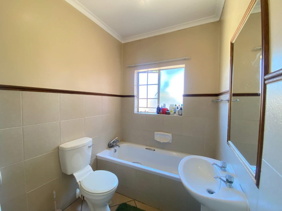 3 Bedroom Property for Sale in Equestria Gauteng