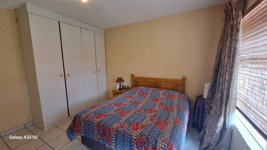 To Let 2 Bedroom Property for Rent in Buccleuch Gauteng