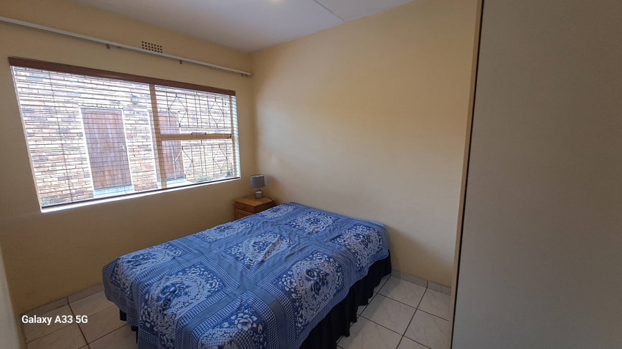 To Let 2 Bedroom Property for Rent in Buccleuch Gauteng