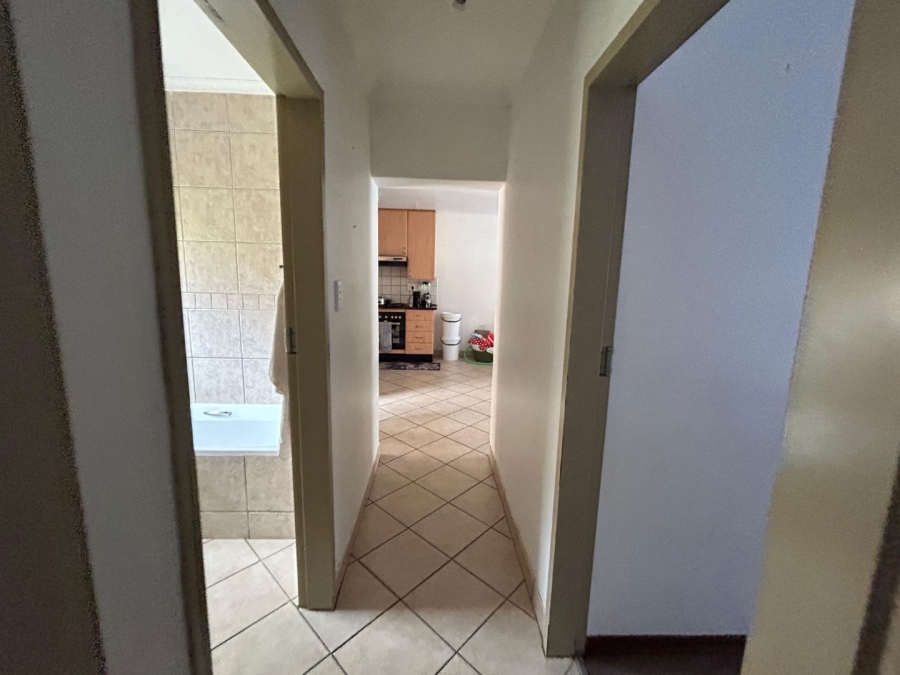 2 Bedroom Property for Sale in Silver Lakes Gauteng