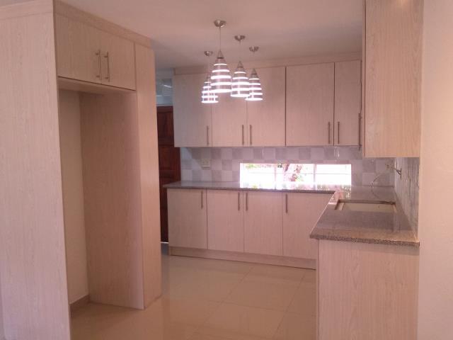 3 Bedroom Property for Sale in Mountain View Gauteng