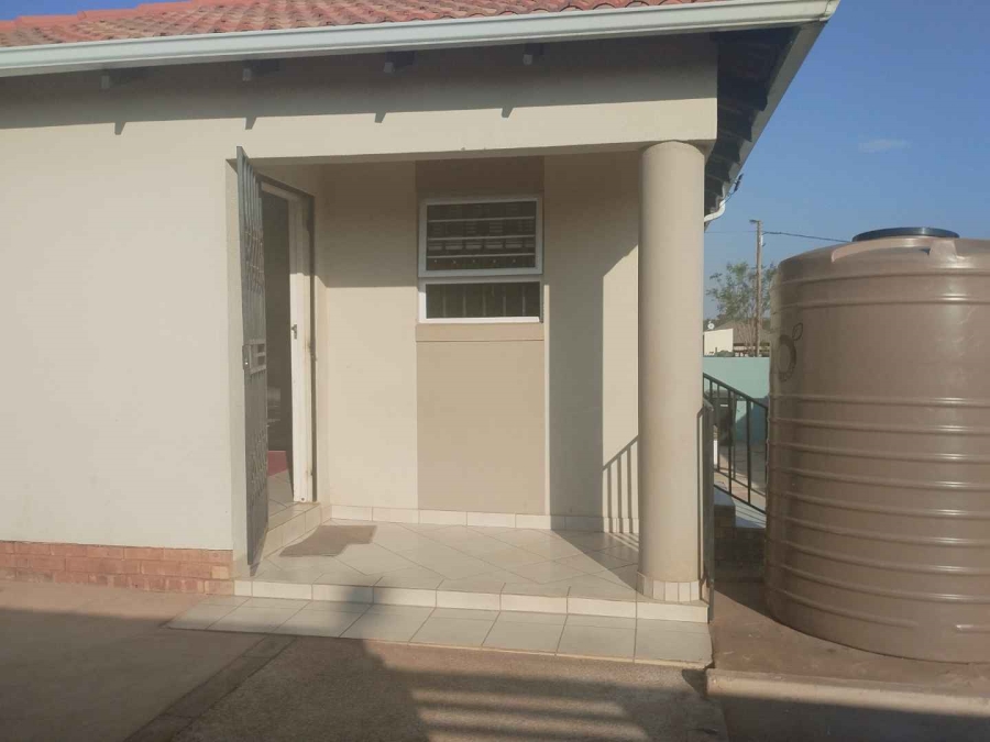 To Let 3 Bedroom Property for Rent in Mahube Valley Gauteng