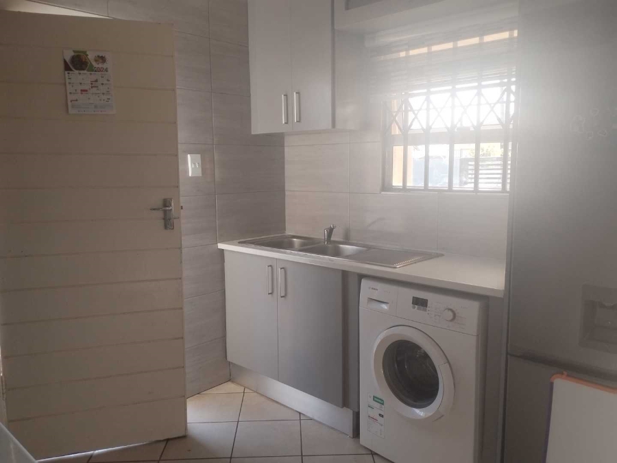 To Let 3 Bedroom Property for Rent in Mahube Valley Gauteng