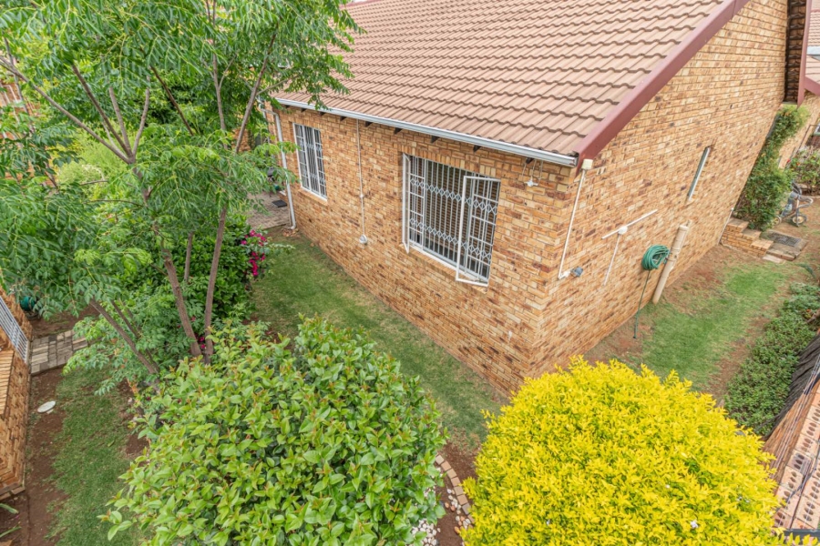 3 Bedroom Property for Sale in Wilgeheuwel Gauteng