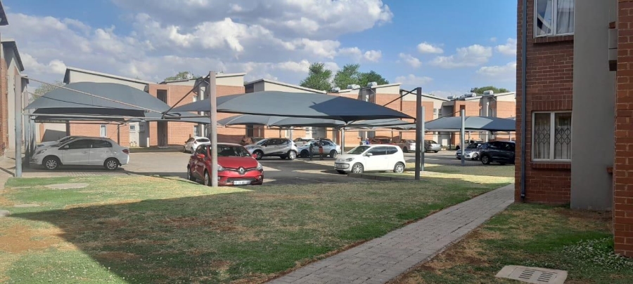 2 Bedroom Property for Sale in Esther Park Gauteng