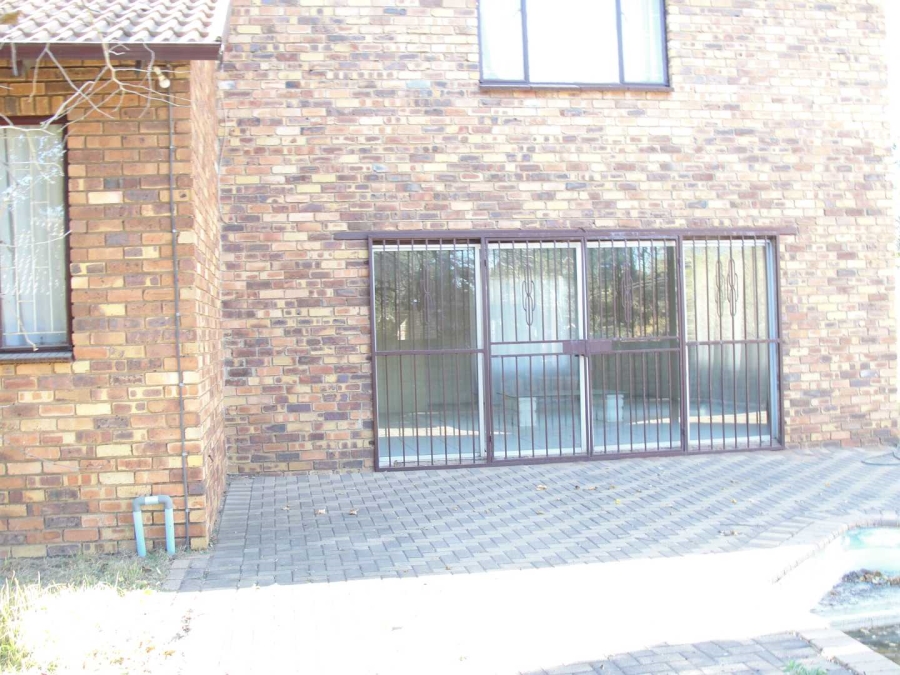 3 Bedroom Property for Sale in Birch Acres Gauteng