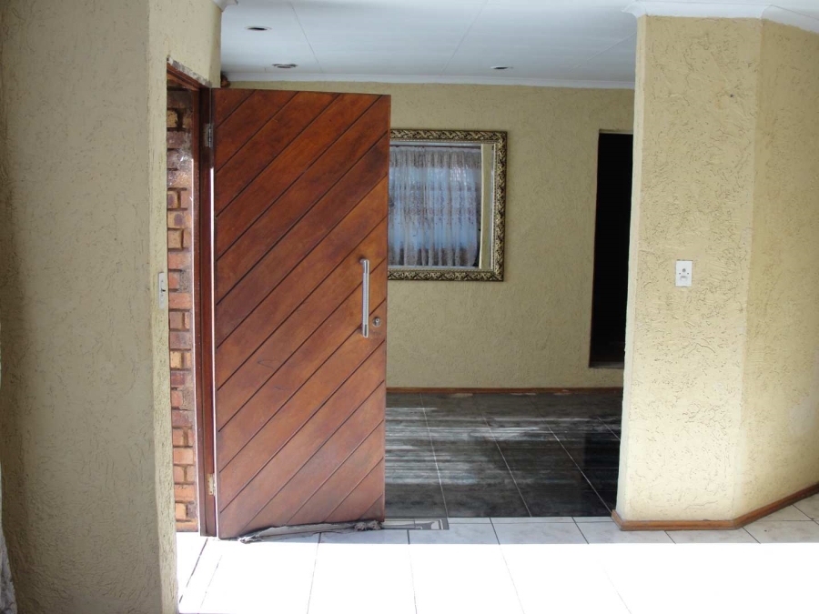 3 Bedroom Property for Sale in Birch Acres Gauteng