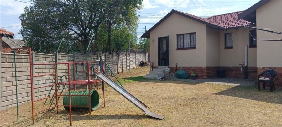 3 Bedroom Property for Sale in Norkem Park Gauteng