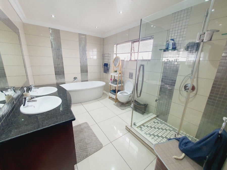 3 Bedroom Property for Sale in Vanderbijlpark South West Gauteng