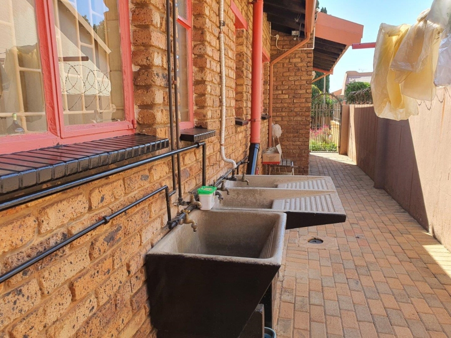 3 Bedroom Property for Sale in Lenasia South Gauteng