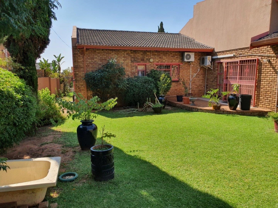 3 Bedroom Property for Sale in Lenasia South Gauteng