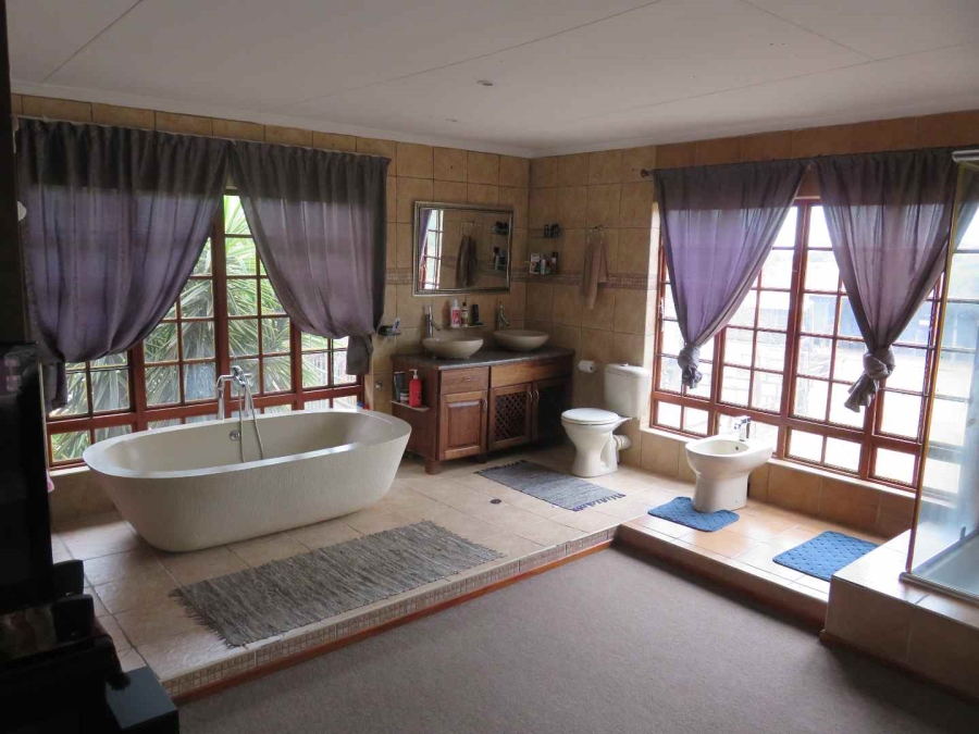 4 Bedroom Property for Sale in Welgedacht Gauteng