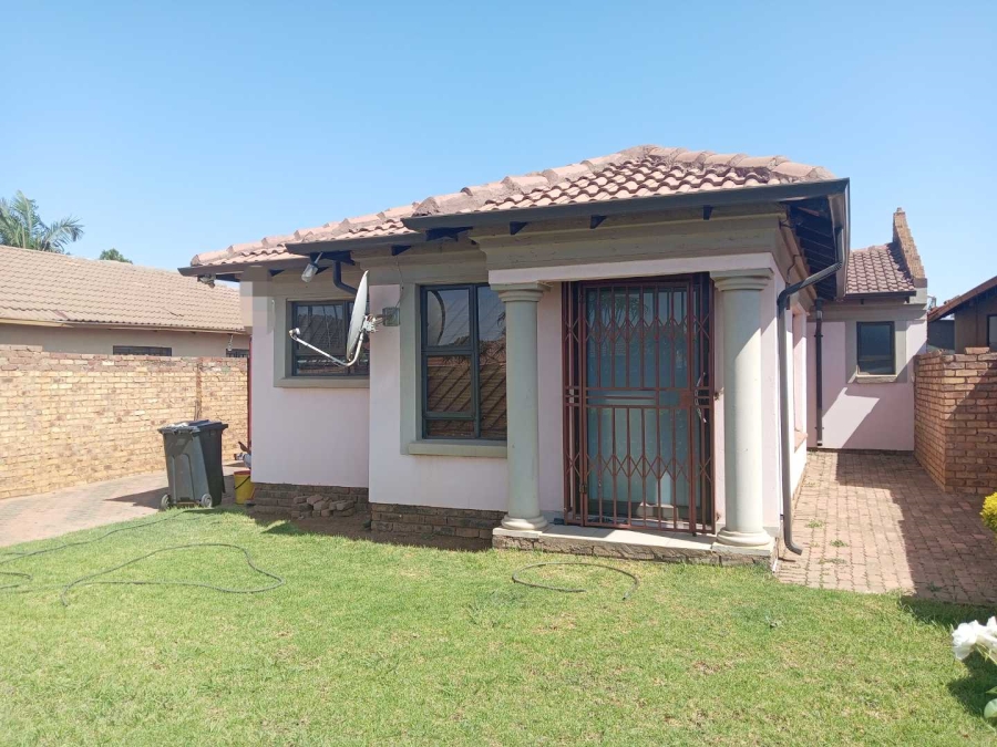 3 Bedroom Property for Sale in Mamelodi East Gauteng