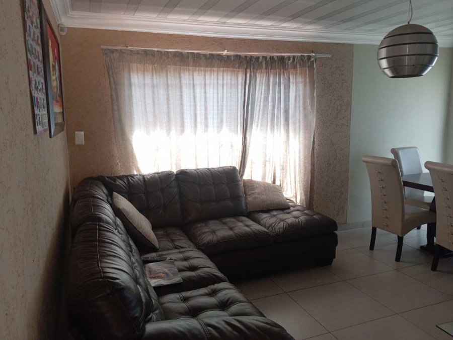 3 Bedroom Property for Sale in Mamelodi East Gauteng