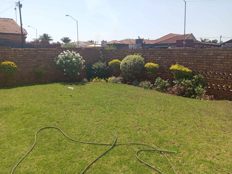 3 Bedroom Property for Sale in Mamelodi East Gauteng