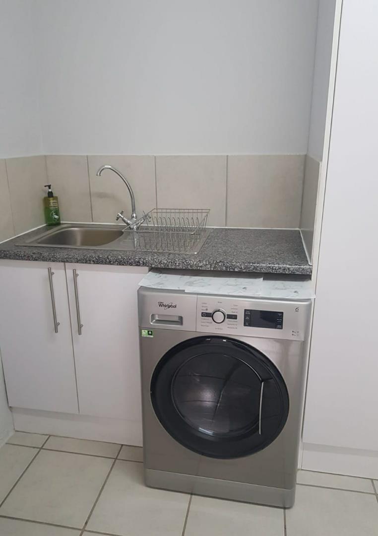 To Let 2 Bedroom Property for Rent in Melrose Gauteng