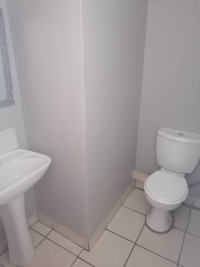 To Let 2 Bedroom Property for Rent in Sharon Park Gauteng