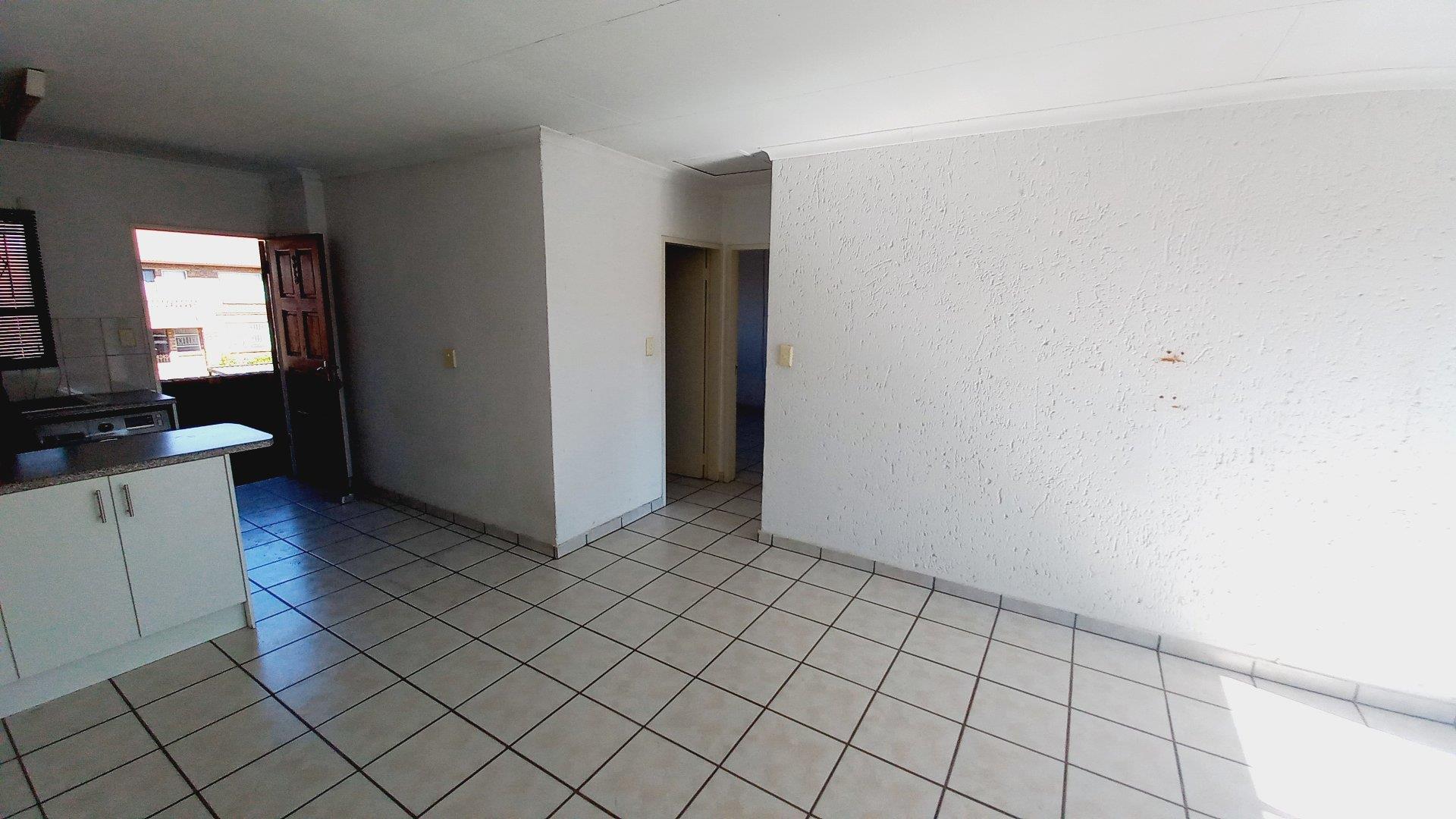 To Let 2 Bedroom Property for Rent in Buccleuch Gauteng