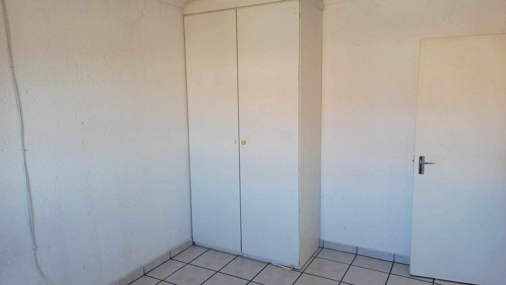 To Let 2 Bedroom Property for Rent in Buccleuch Gauteng