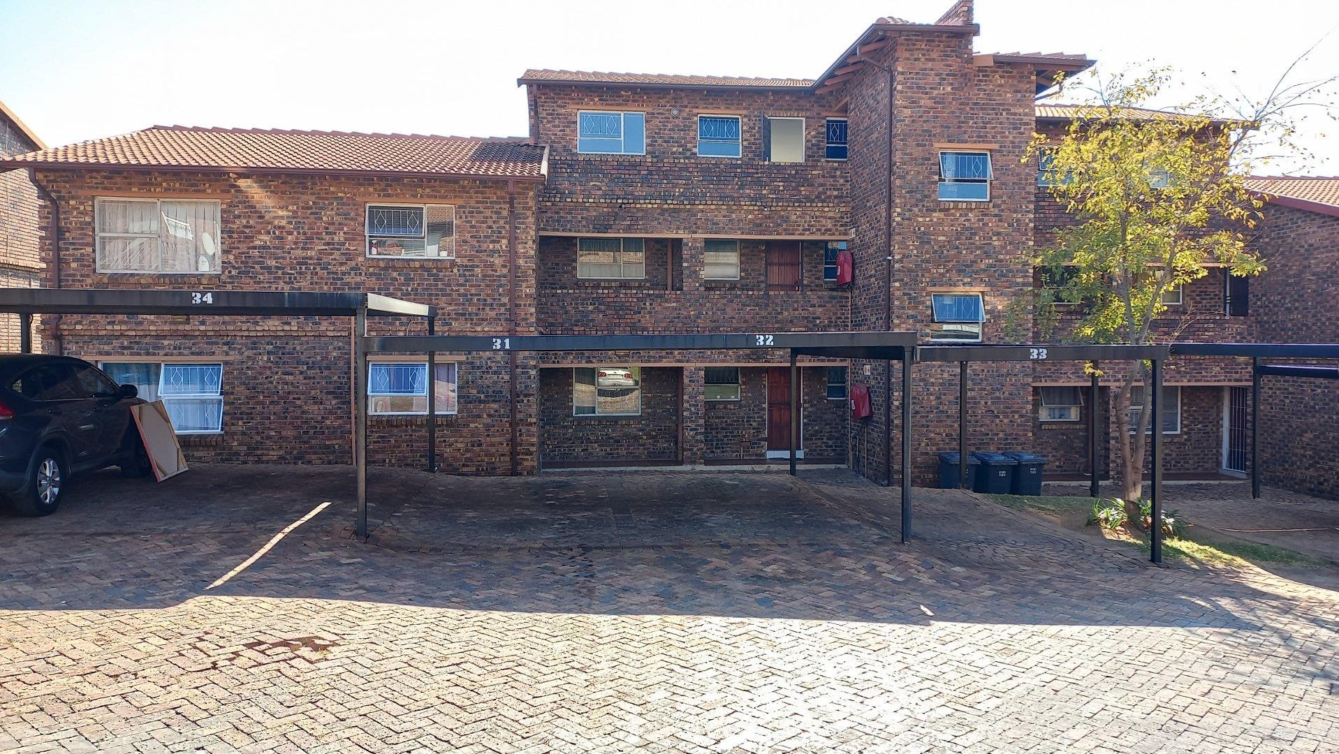 To Let 2 Bedroom Property for Rent in Buccleuch Gauteng