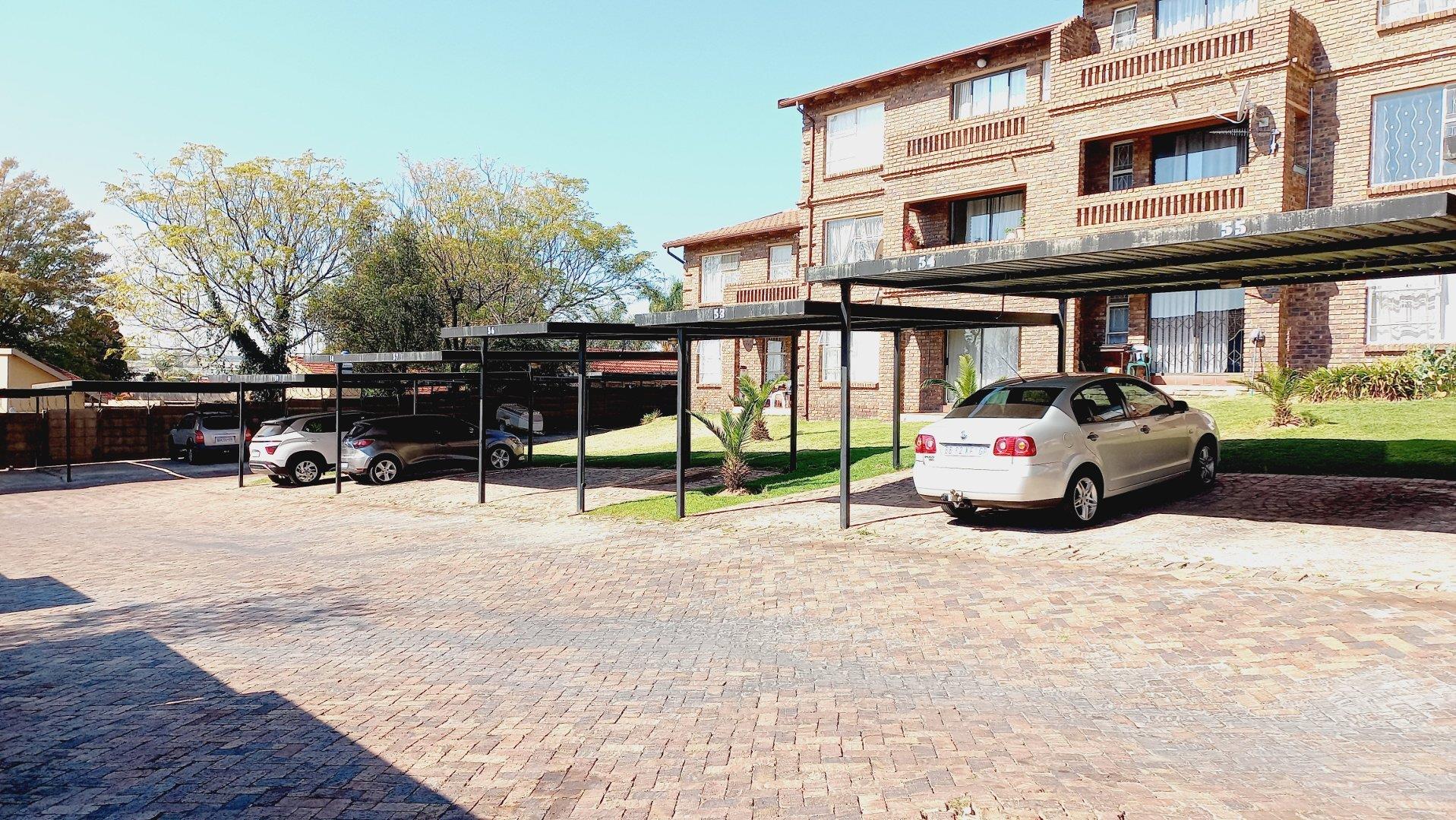 To Let 2 Bedroom Property for Rent in Buccleuch Gauteng