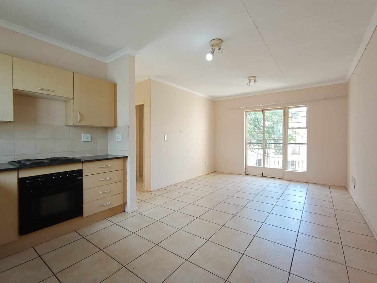 To Let 2 Bedroom Property for Rent in Klippoortje Gauteng