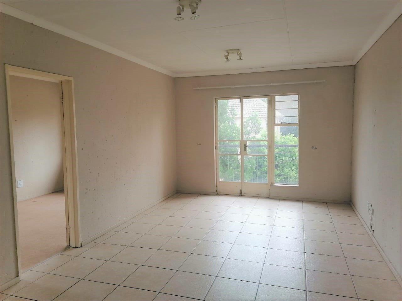 To Let 2 Bedroom Property for Rent in Klippoortje Gauteng