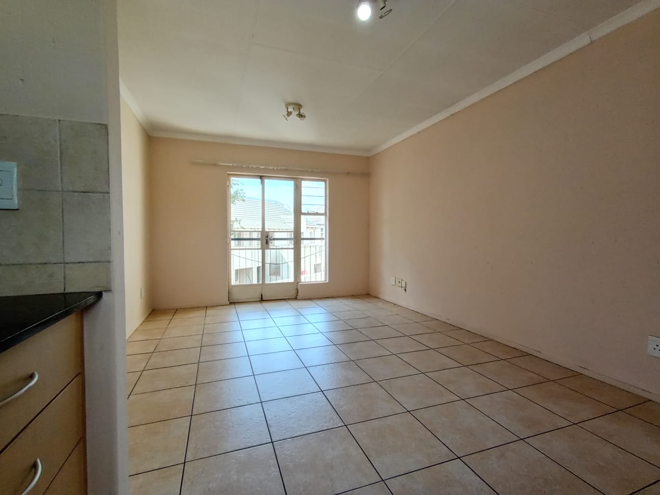 To Let 2 Bedroom Property for Rent in Klippoortje Gauteng