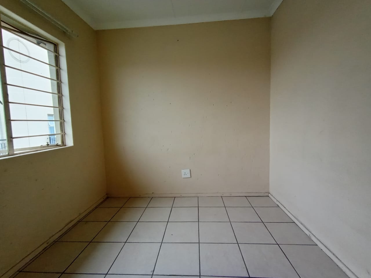 To Let 2 Bedroom Property for Rent in Klippoortje Gauteng