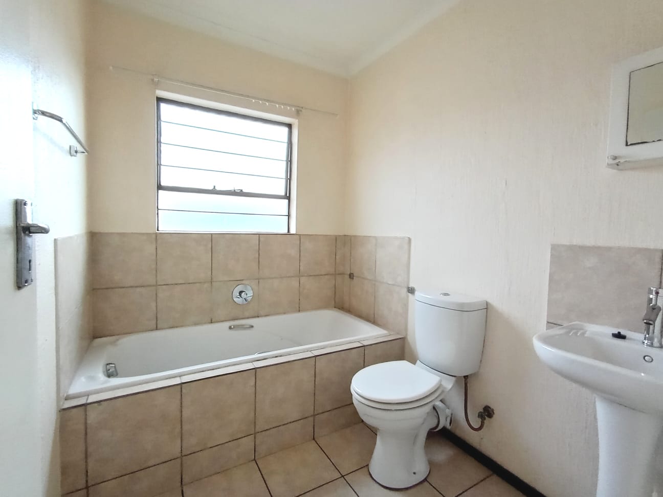 To Let 2 Bedroom Property for Rent in Dawn Park Gauteng